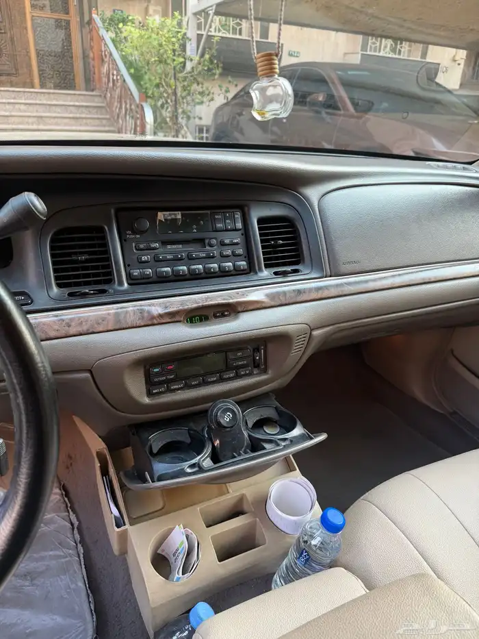 فورد كراون فكتوريا 6