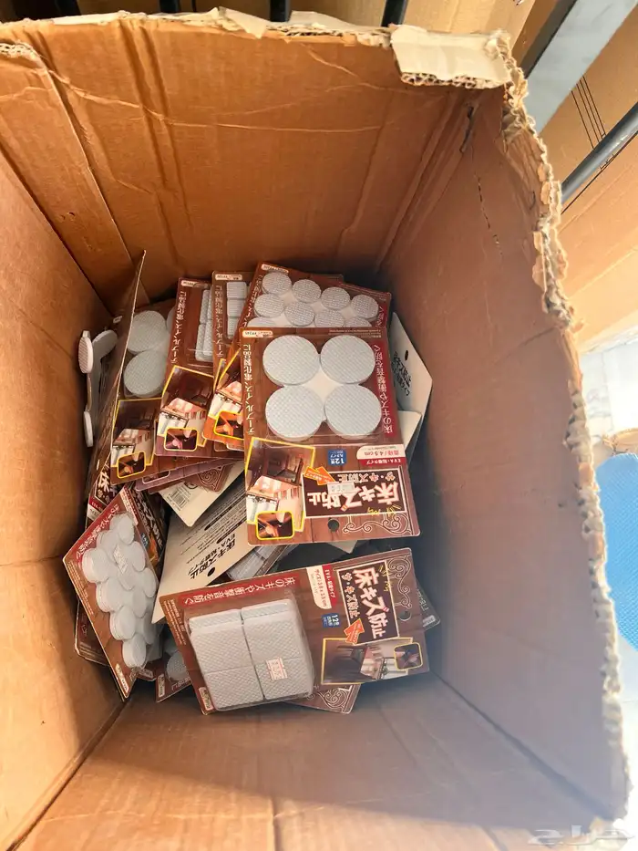 واقيات لحماية الأرضيات من الخدوش وتقليل الضوضاء والختوش 1