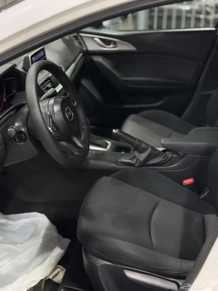 مازدا 3 2019 لؤلؤي متوفر لدى معرض(عبيد الرشيدي) 18