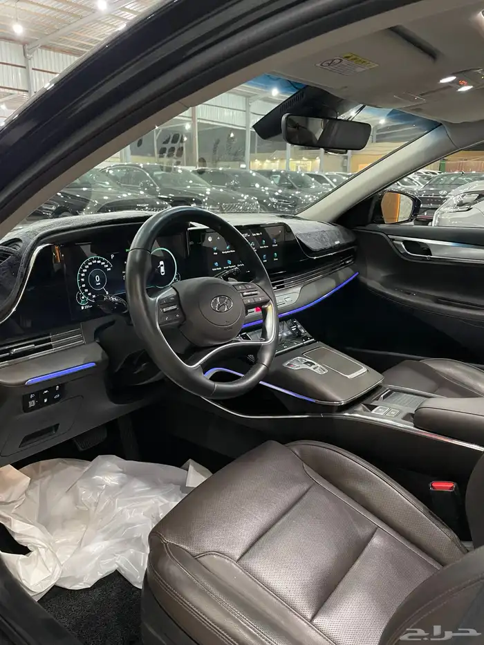 ازيرا موديل 2020 فل كامل V4 18