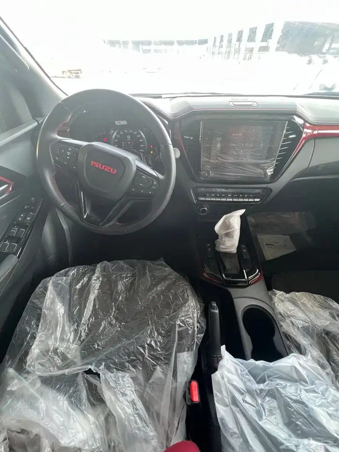 ايسوزو ديماكس غمارتين GT فل كامل 2025 9