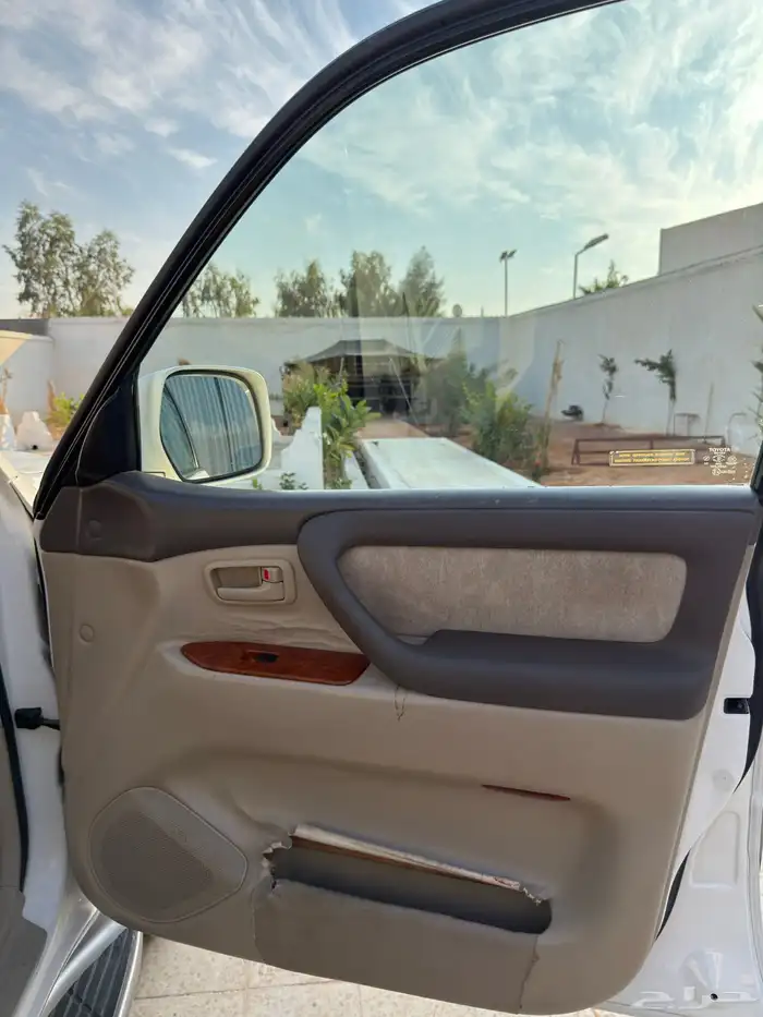 لاندكروزر2007 وارد الفطيم 12