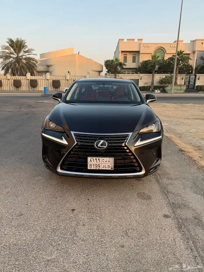 لكزس NX300 2020 0