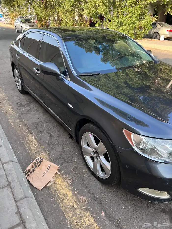 للبيع لكزس ls 460L موديل 2008 5