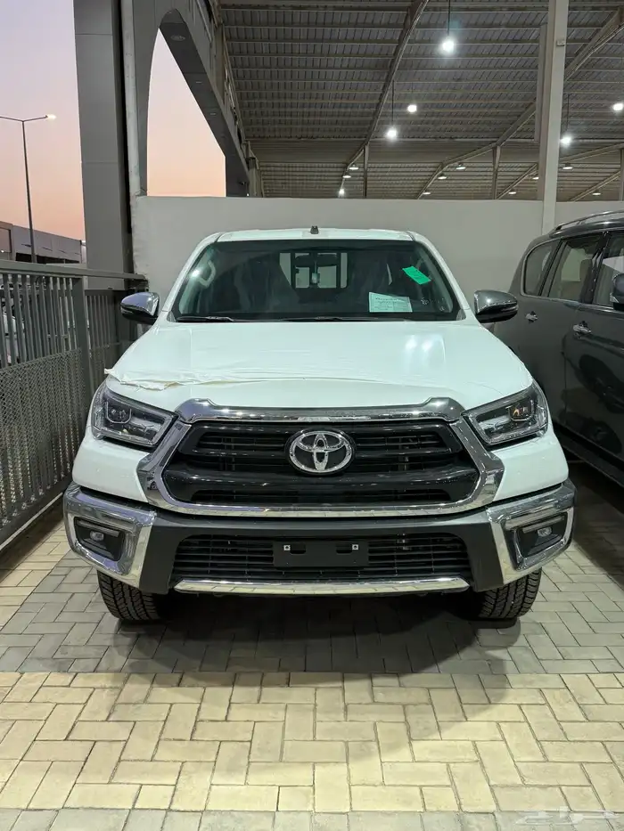 هايلوكس 2025 بنزين دبل توماتيك 3