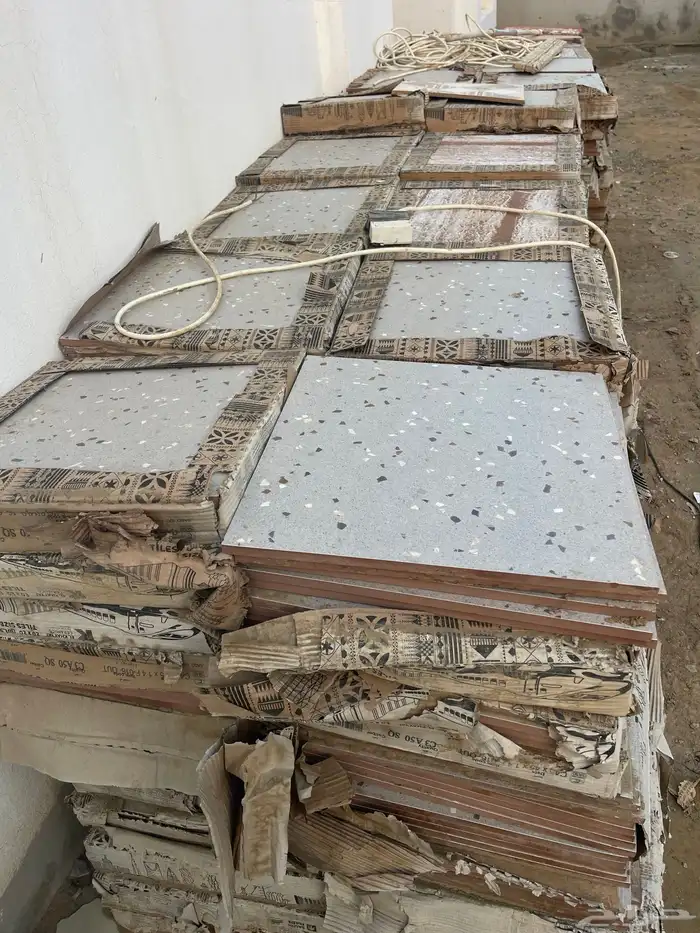 بلاط حوش للبيع 250 2