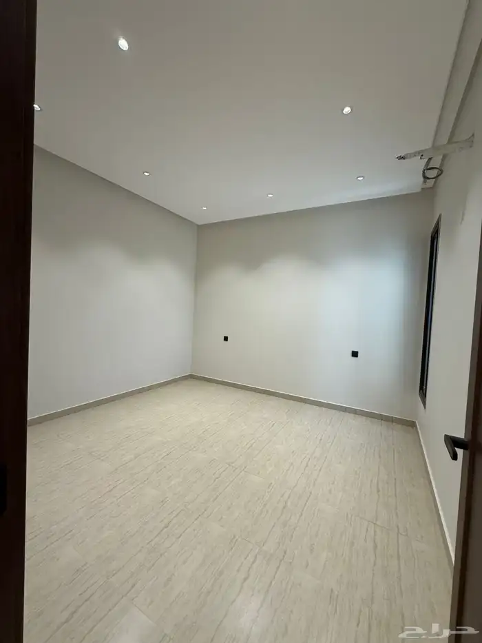 شقة بسطح خاص تمليك دور كامل مستقل بالشوقية بتشطيبات مودرن 11