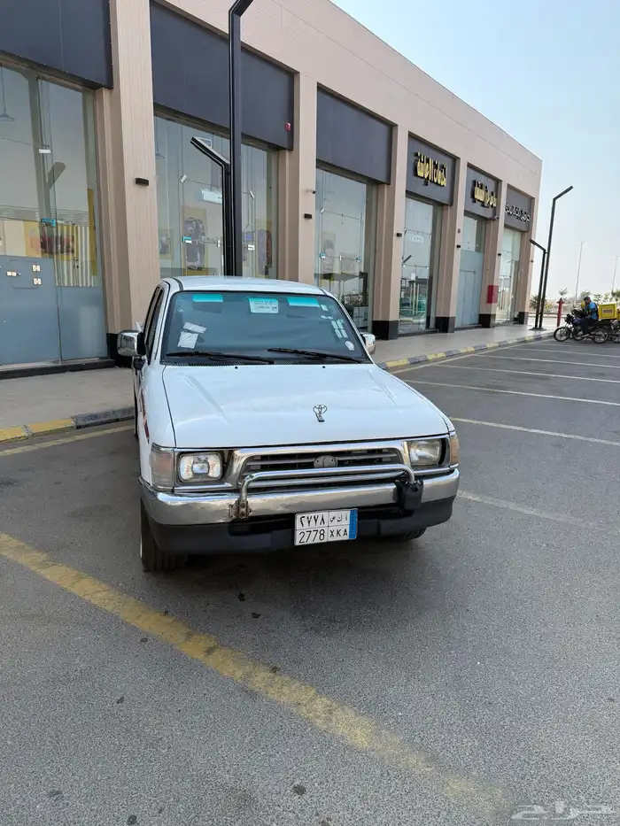 هايلوكس 2000 3