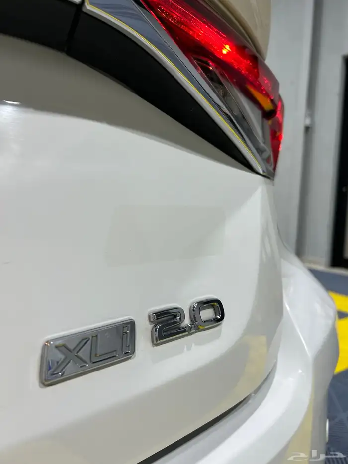 كورلا مكينة كبيرة 2.0 8