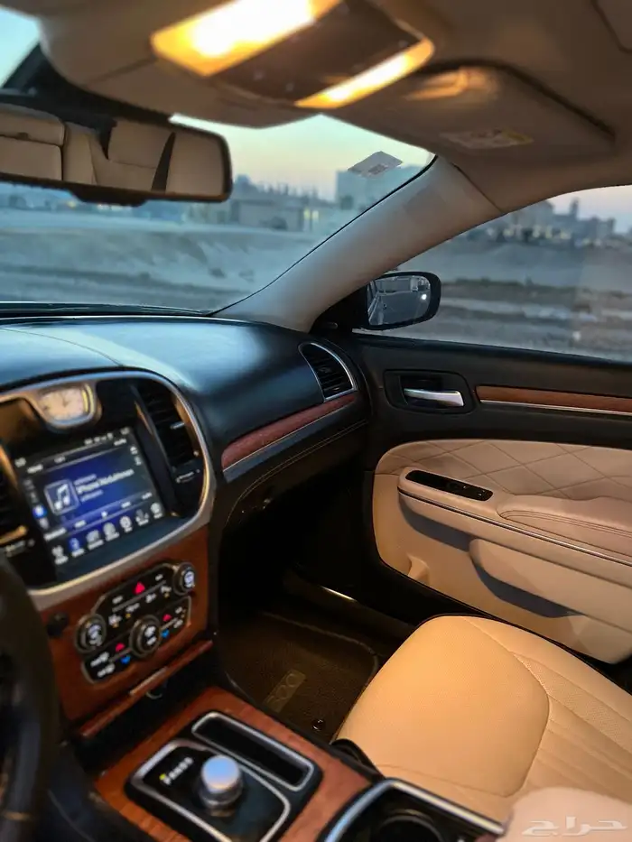 كرايسلر 2015 5.7 17