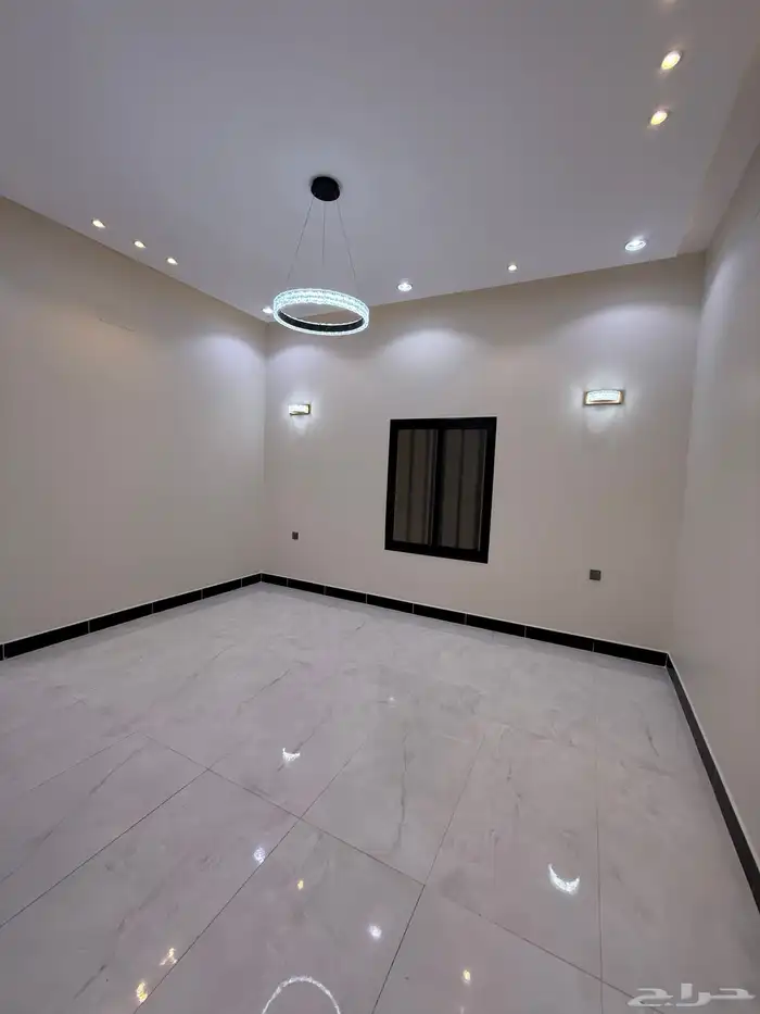 للبيع دور أرضي (شقه )بعماره دورين حي الراقي خميس مشيط 600 12