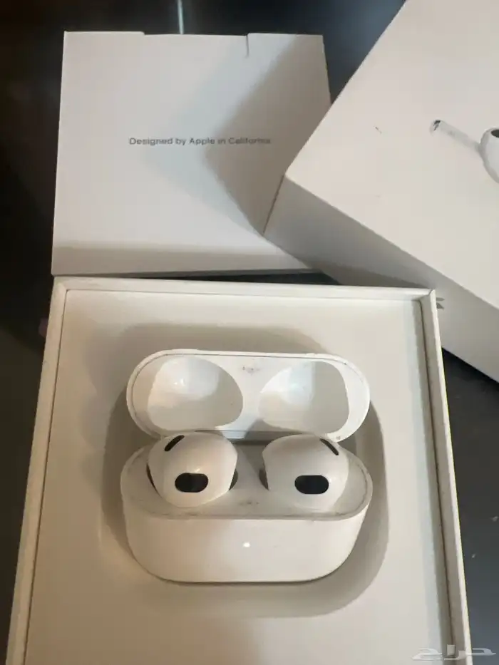 سماعات ايربودز الجيل الثالث 2