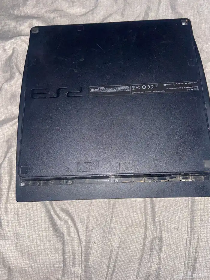 بلاستيشن 3 للبيع شغال معه يد وحدة 2