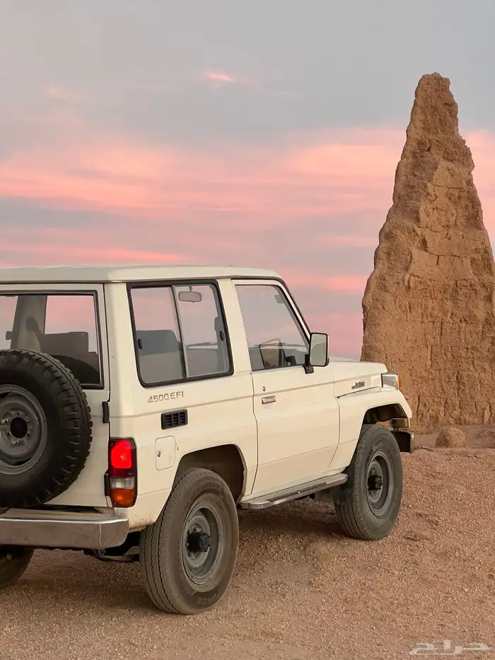 ربع تويوتا 88 9