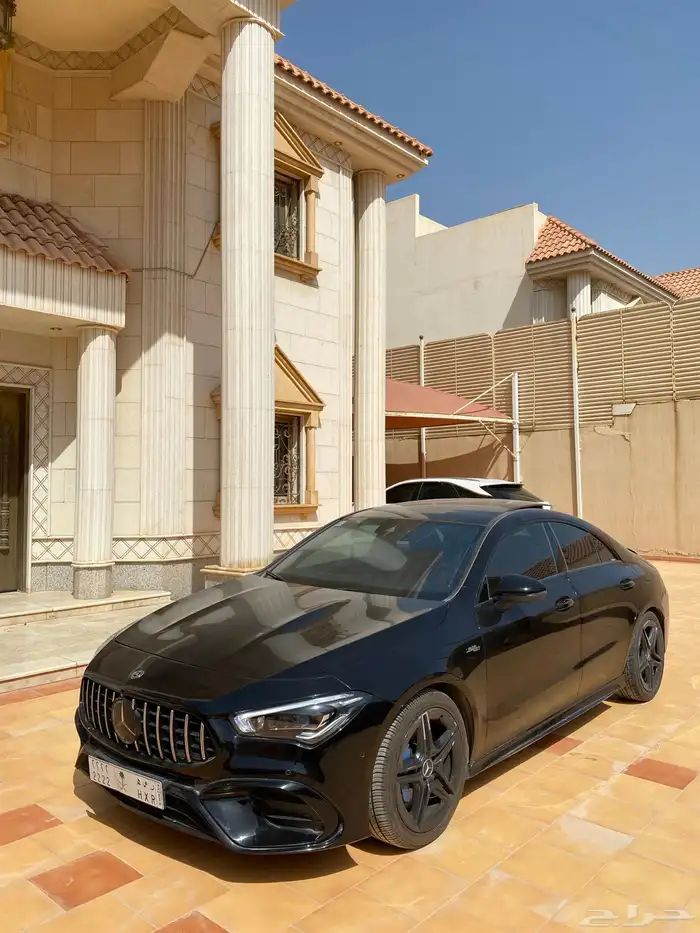 للبيع مرسيدس CLA35 AMG اسود 2020 الجفالي 3