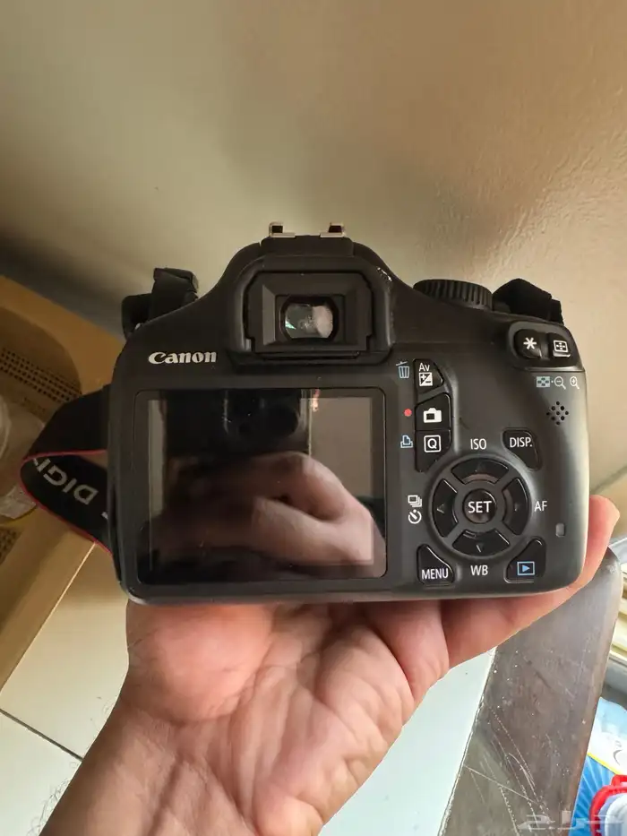 كاميرا Canon EOS 600D   عدسة 18-55mm نظيفة للبيع 3