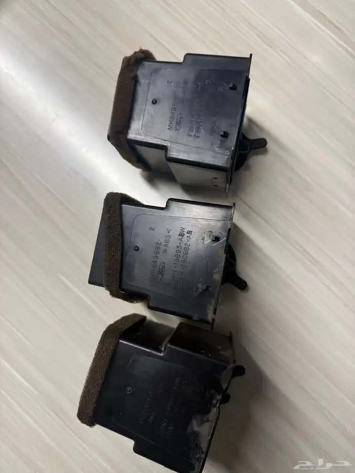 ريش مكيف فورد فكتوريا قراند ماركيز 4