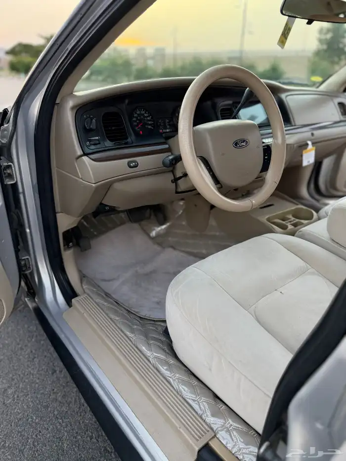 فورد فكتوريا سعودي وكالة 2011 31