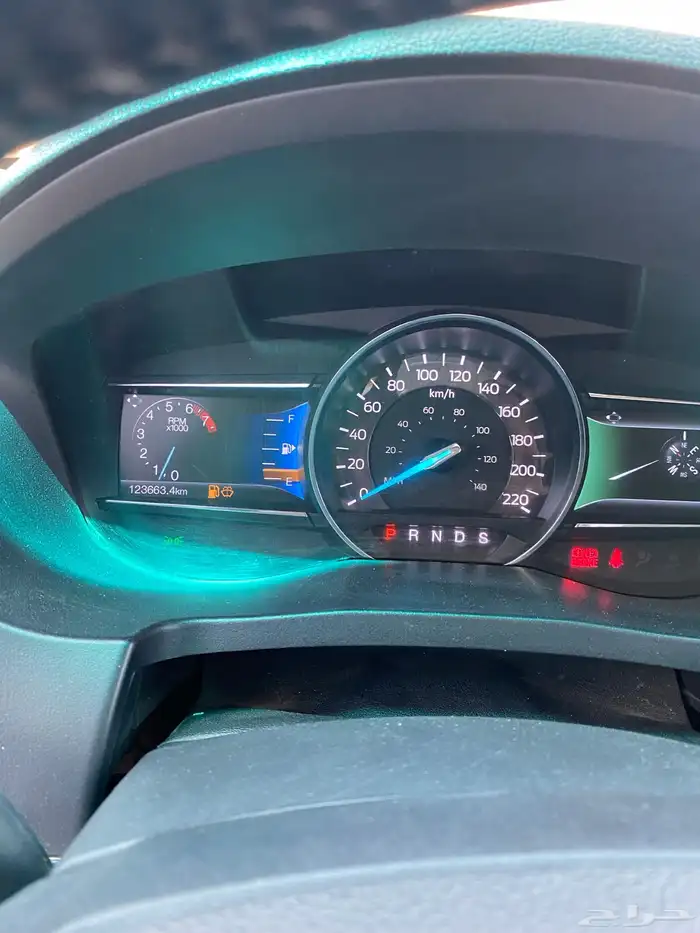 للبيع فورد اكسبلورر 2017 اسود XLT مالك اول دبل 13