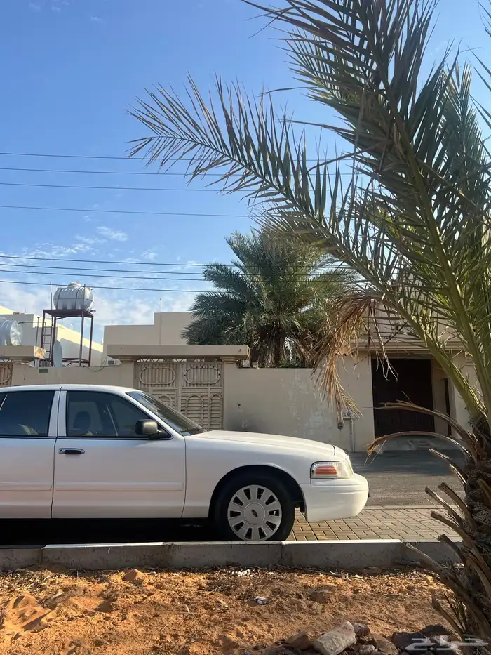 فورد فكتوريا بوليسي 2009 1