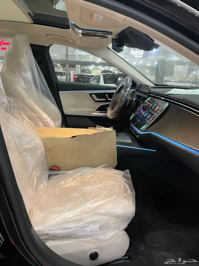 مرسيدس E200 موديل 2025 فل كامل 11