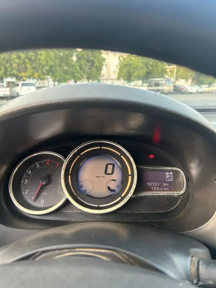 رينو فلوانس 2014 نظيفة 13