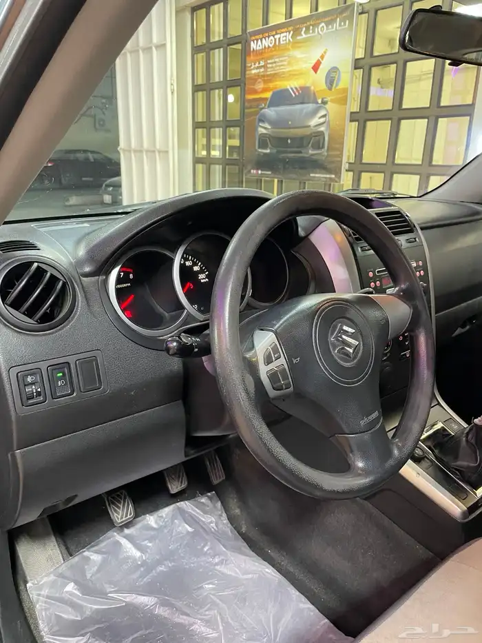 سوزوكي 2007 فيتارا 12