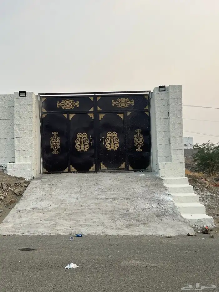 شقه صغيره صاله   غرفه نوم مع حوش 5