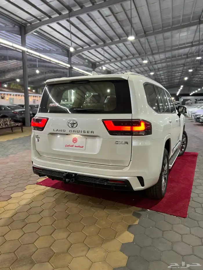 تويوتا   لاندكروزر GXR-S بنزين 2025 جديد سعودي 326.600شامل 5