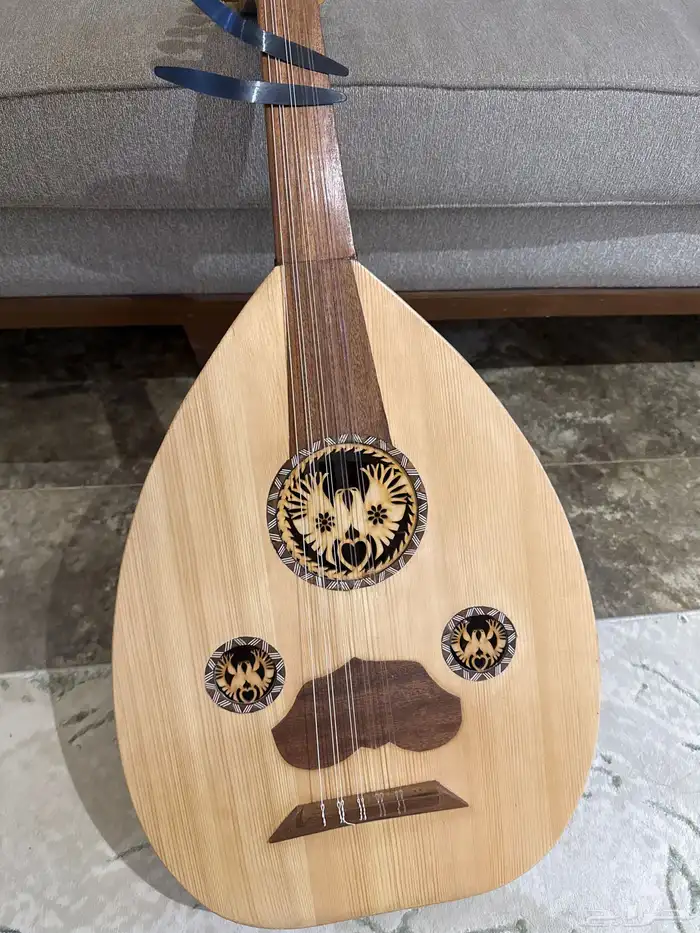 عود عزف للبيع 0