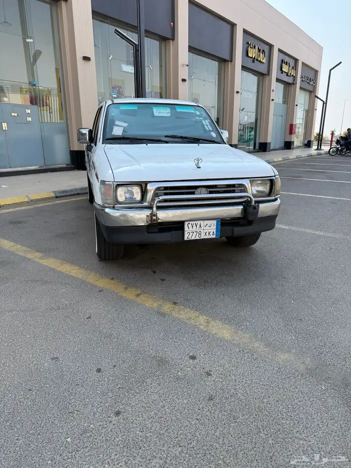 هايلوكس 2000 1