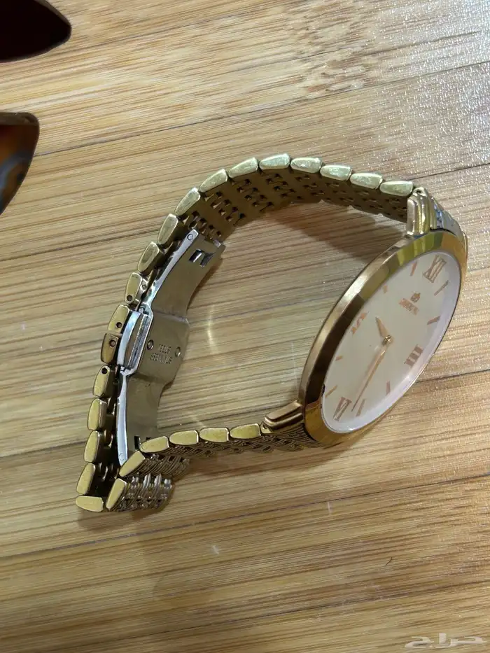 ساعة سويسريه 1