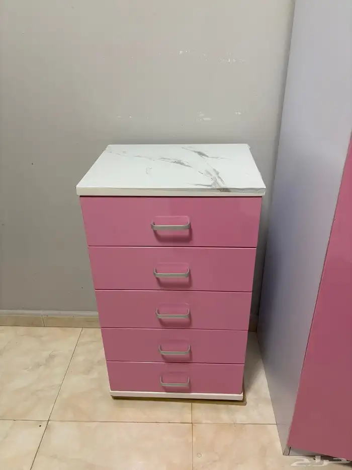 كوميدينه ورديه للبيع 0