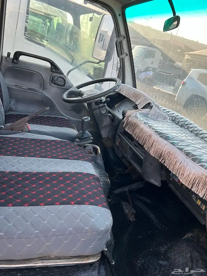 قلاب ايسوزو 3 طن 2002 3