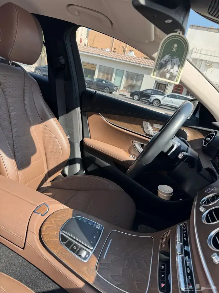 مرسيدس E250 2021 3