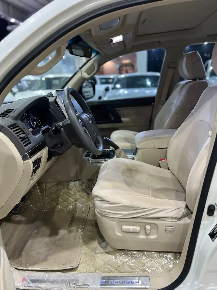 تويوتا لاندكروزر 2021 وارد الساير ماشي 69 الف قمة فالنظافة 9