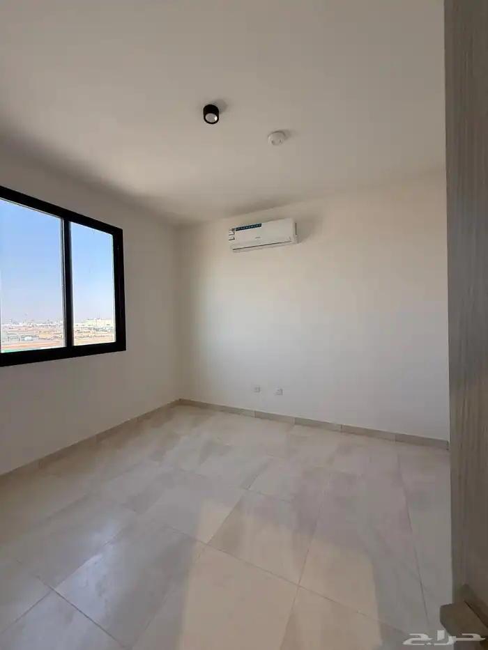 فيلا جديدة فاخرة للإيجار إسكان فالي شارعين 3500 ريال شهريا 8