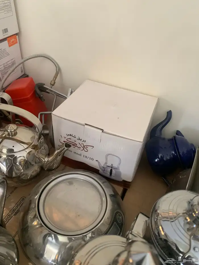 أبريق ستيل ثقيل بقاعدة عريضة وثقيلة طراز قديم 10