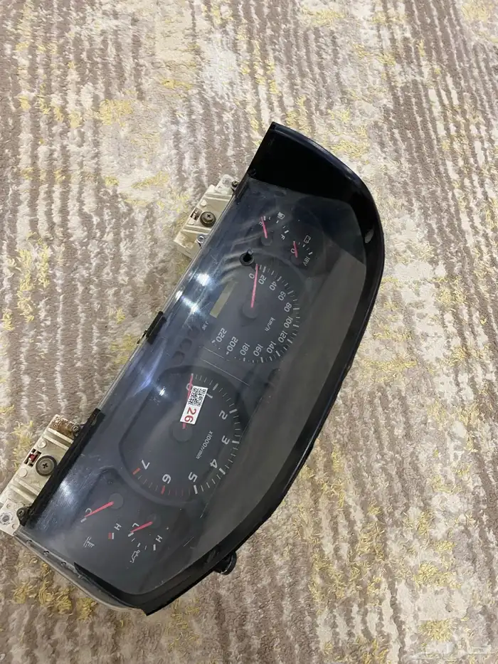 عداد لاند كروزر من 99الى 2002 0