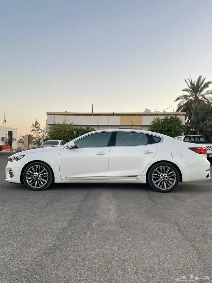 كيا كادينزا 2021 بنزين فل كامل بطاقه جمركيه وارد كوريا 2