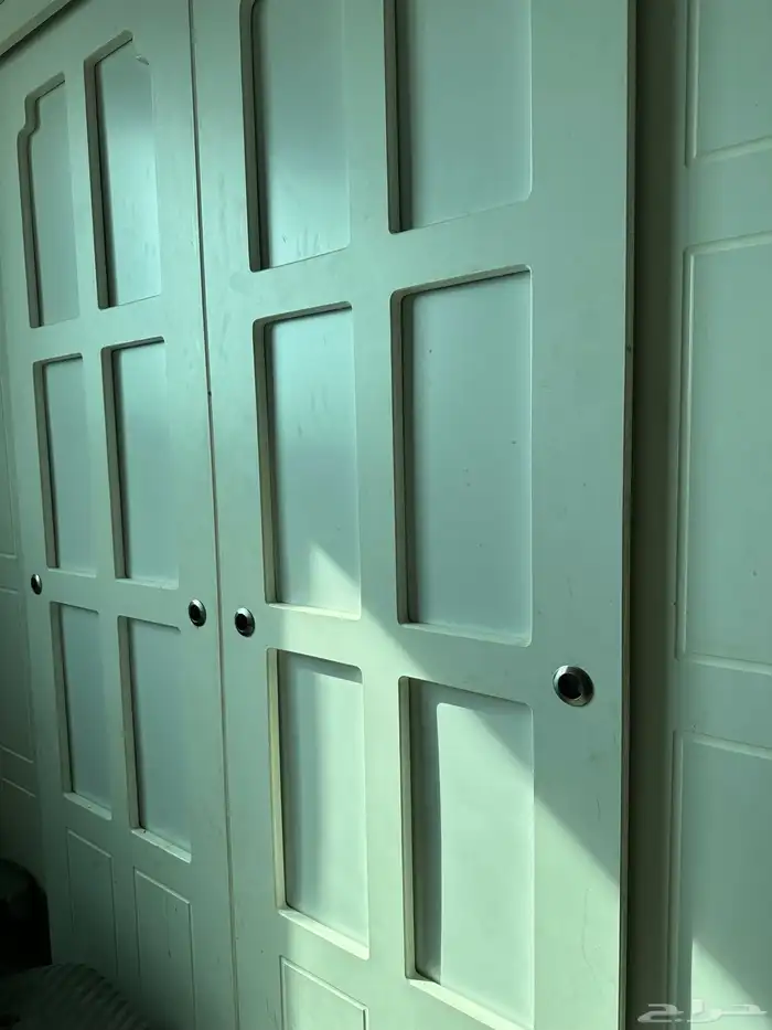 خزانة ملابس للبيع 1