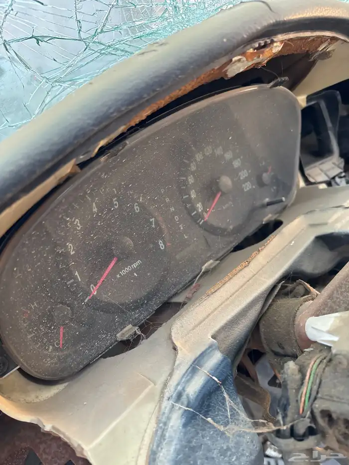 قطع النترا 2005 عداد وطاره وقطعة قير نظيفه وديكور طبلون 3