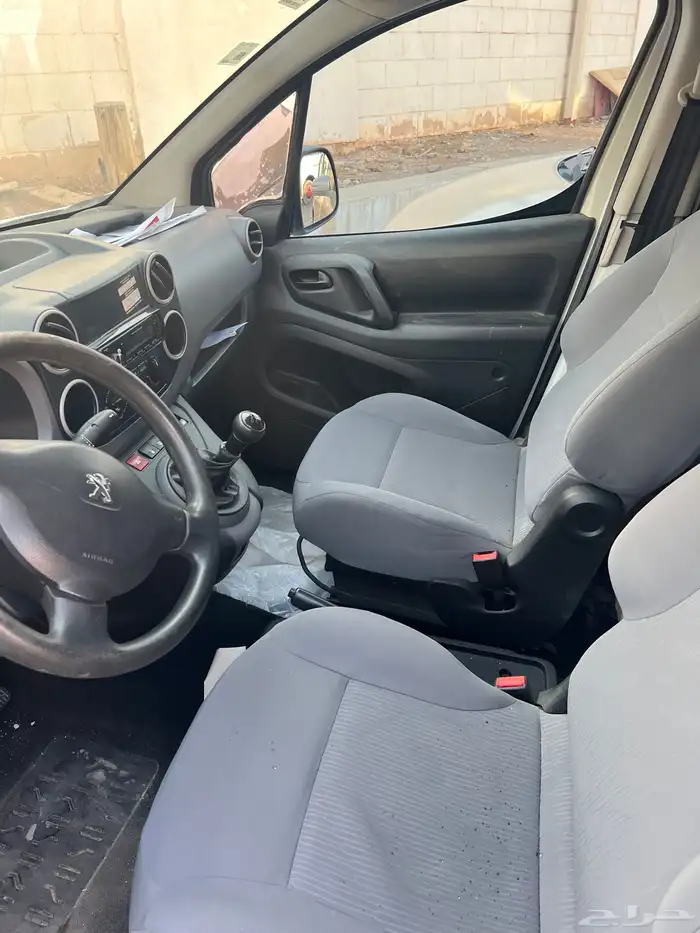 فان بيجو للبيع 0