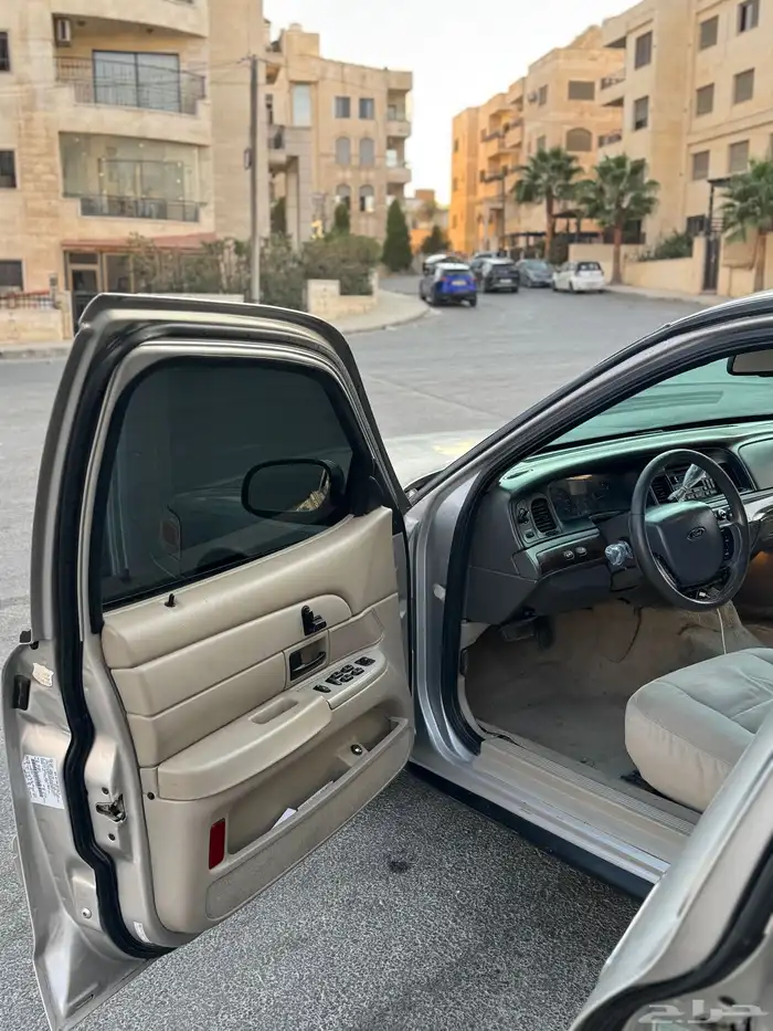 فورد فكتوريا 2007 7