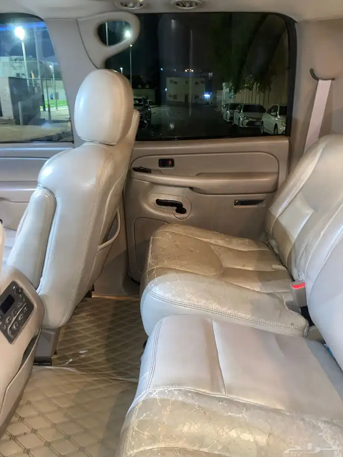 السياره وكاله لاتوجد حوادث مكينه وقير شرط 7