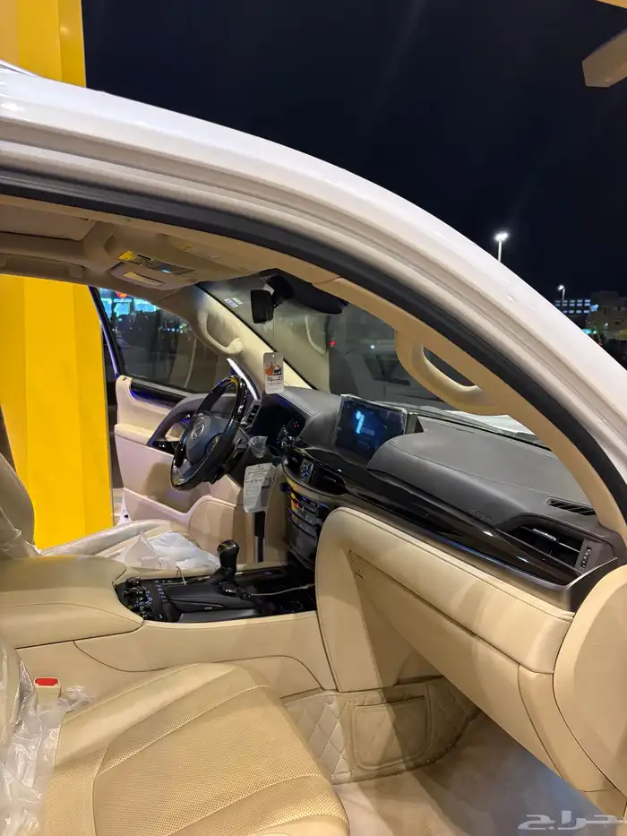 لكزس 2021 فل كامل عبداللطيف جميل 14