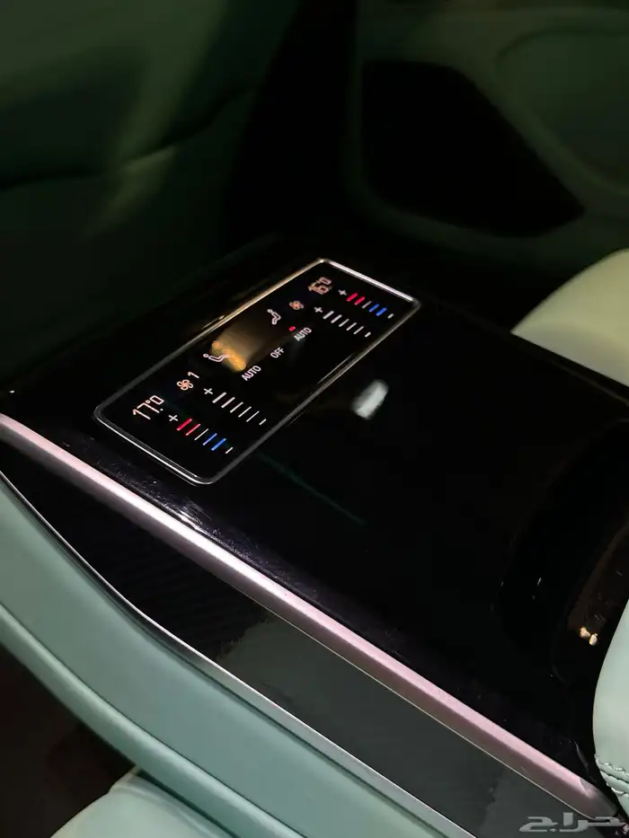 اودي A8   2019 7