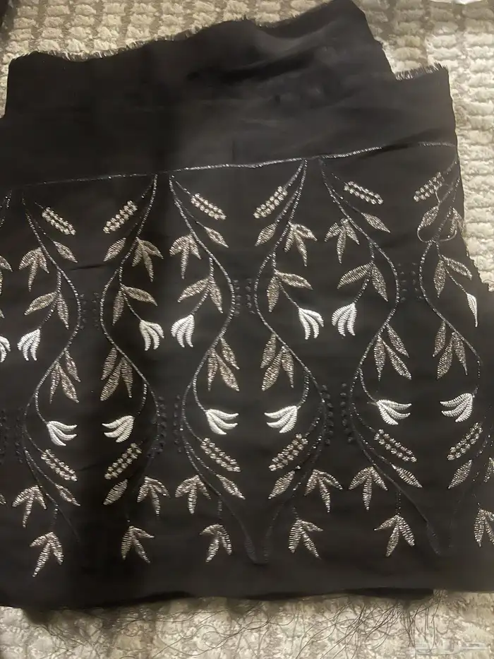 اغراض متجرللعبايات للبيع للبيع اقمشه وكلف عبايات جديده 24