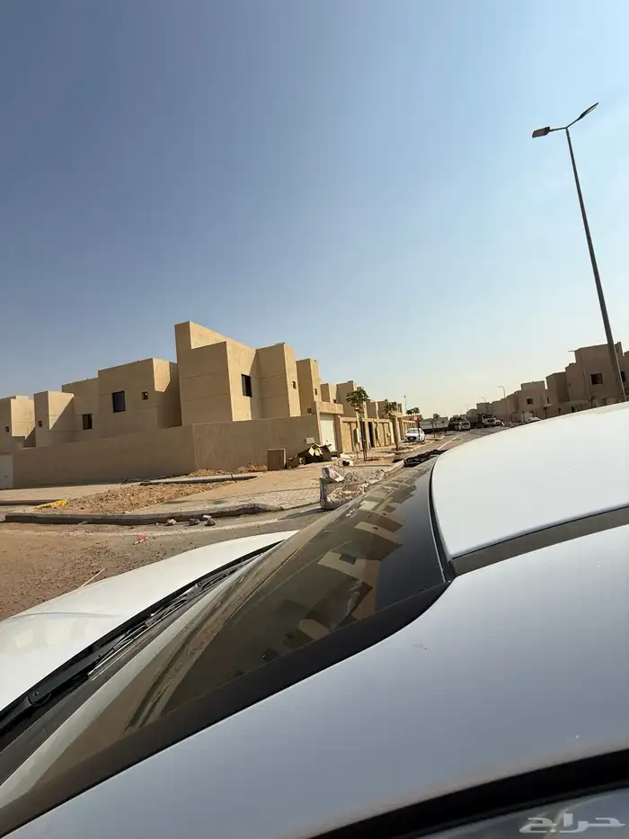 فيلا جديدة فاخرة للإيجار إسكان فالي شارعين 3500 ريال شهريا 0
