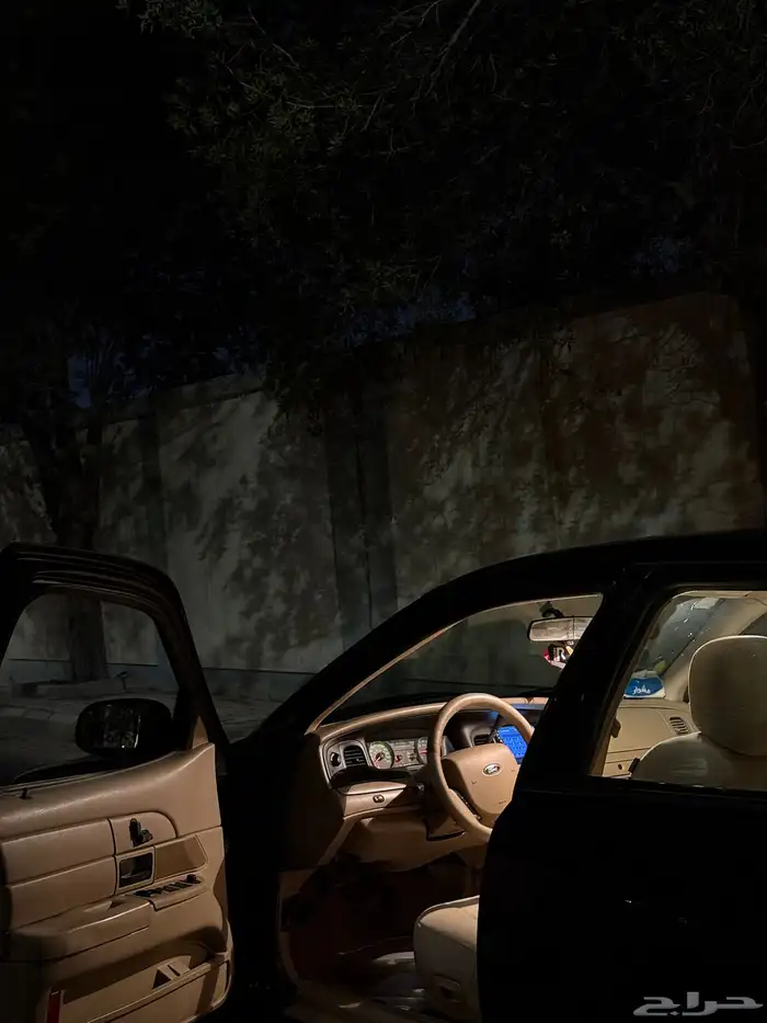 ford crown Victoria 2010 p71 (police intercepted) 7